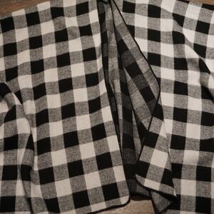 Zara Black & White Plaid Poncho Wrap – Size M / One Size